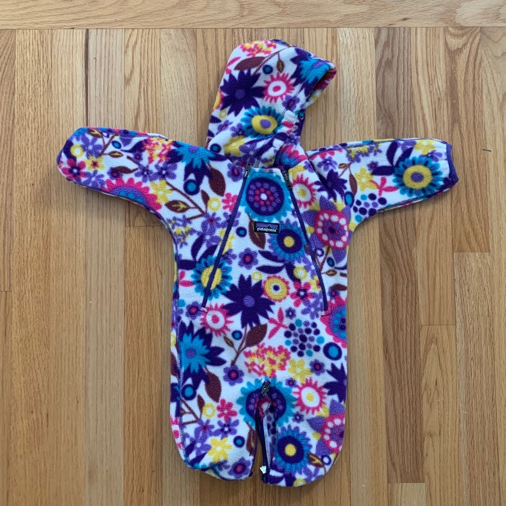 Patagonia infant fleece bunting